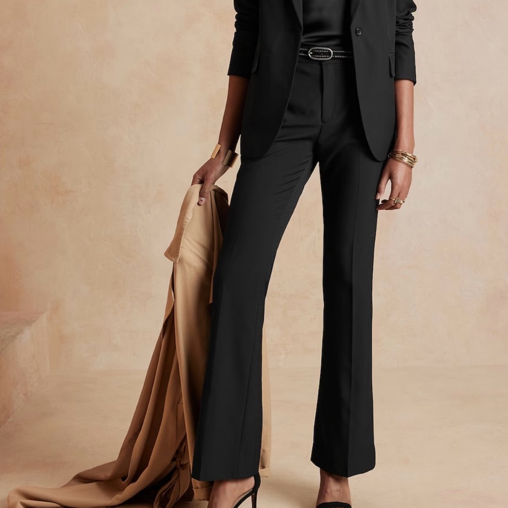 Banana Republic Factory Sculpted Bootcut Pant